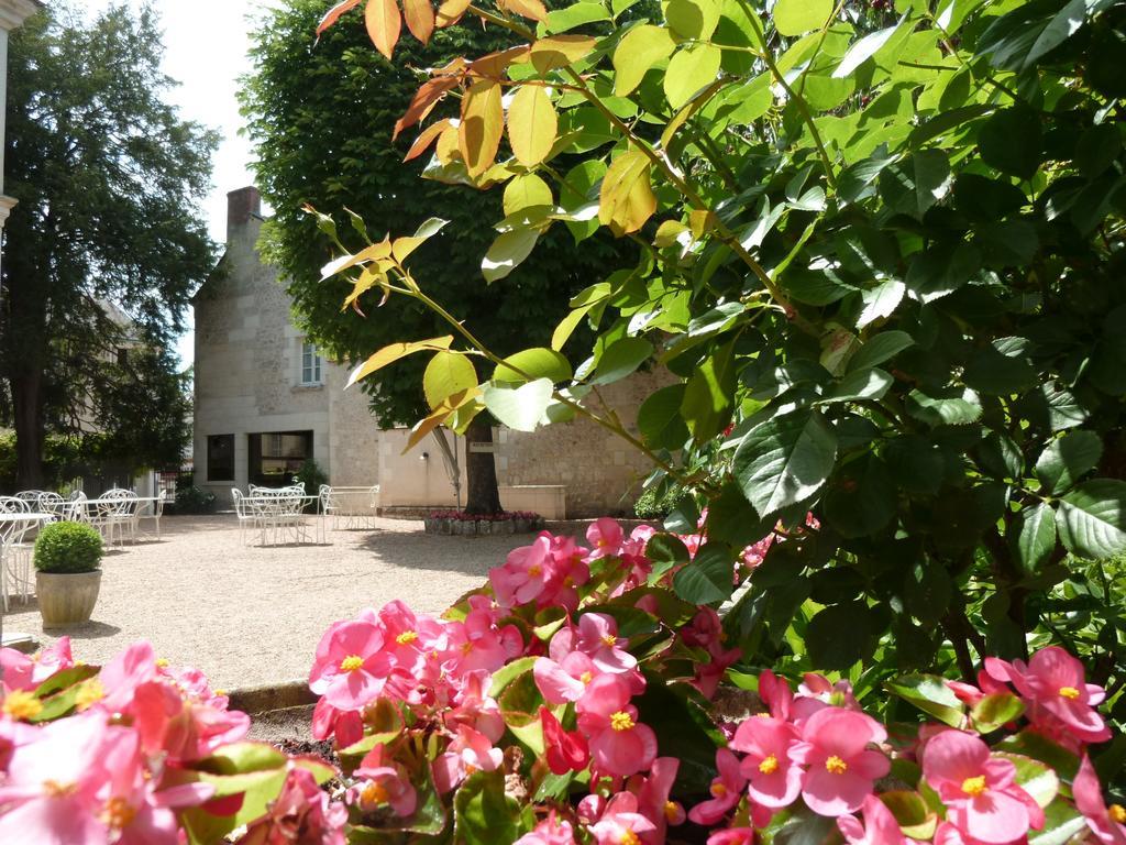Hotel Grand Monarque Azay-le-Rideau Exterior photo